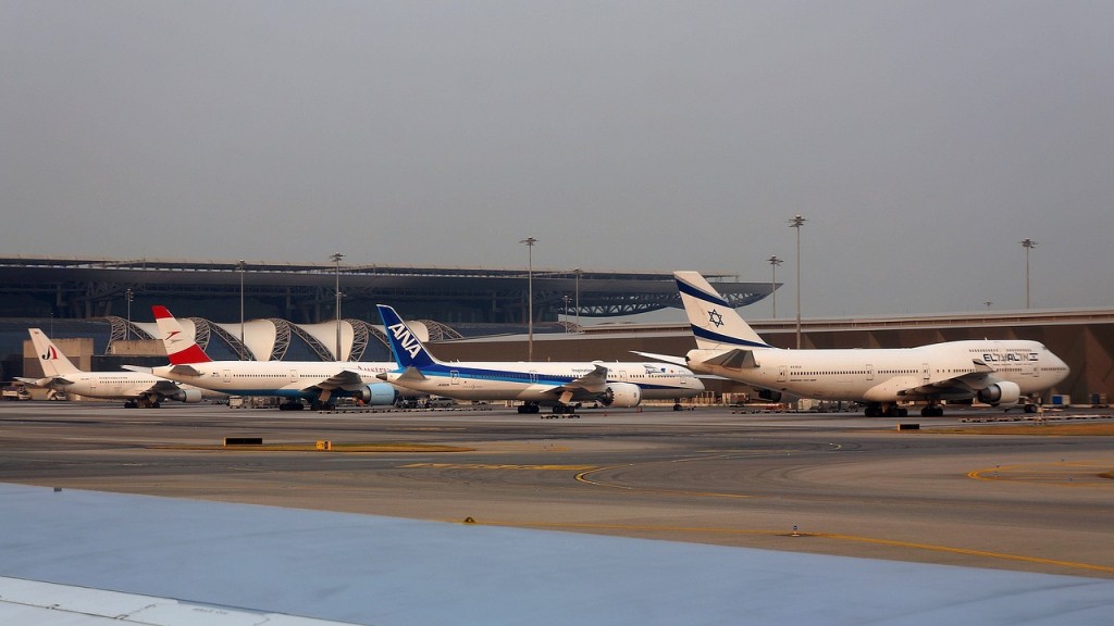 Planes at Suvarnabhumi Airport